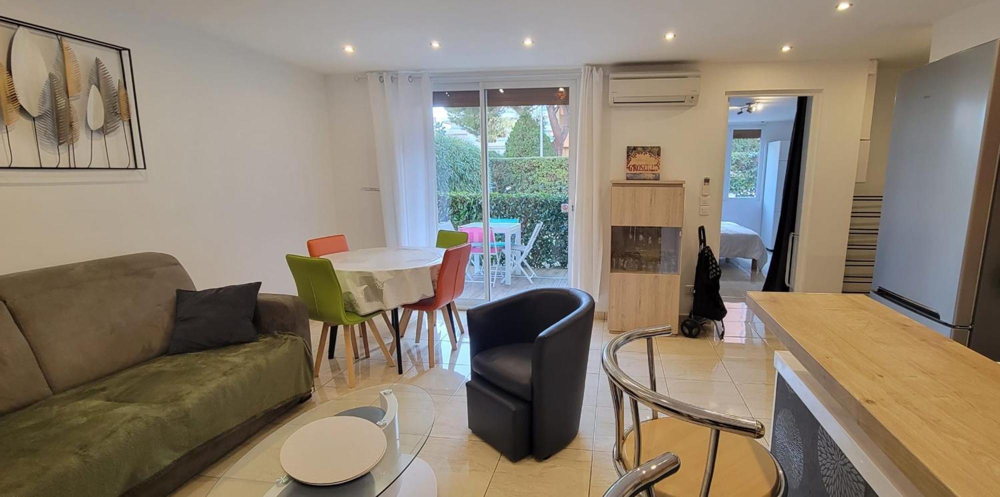 Apartment Charming T2 100 Meters From The *