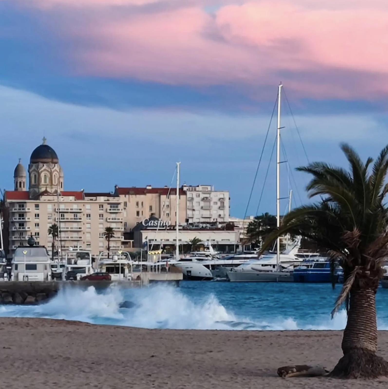 Charming T2 100 Meters From The
