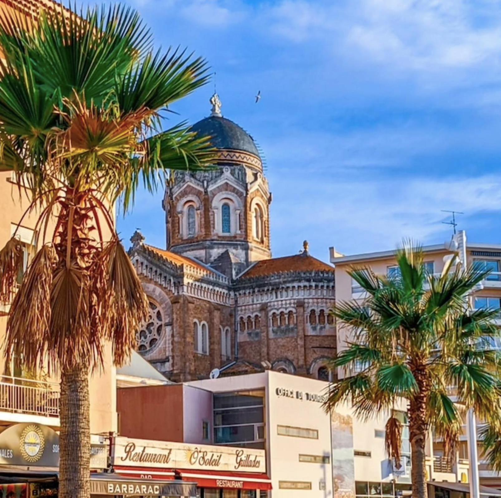 Charming T2 100 Meters From The Appartement