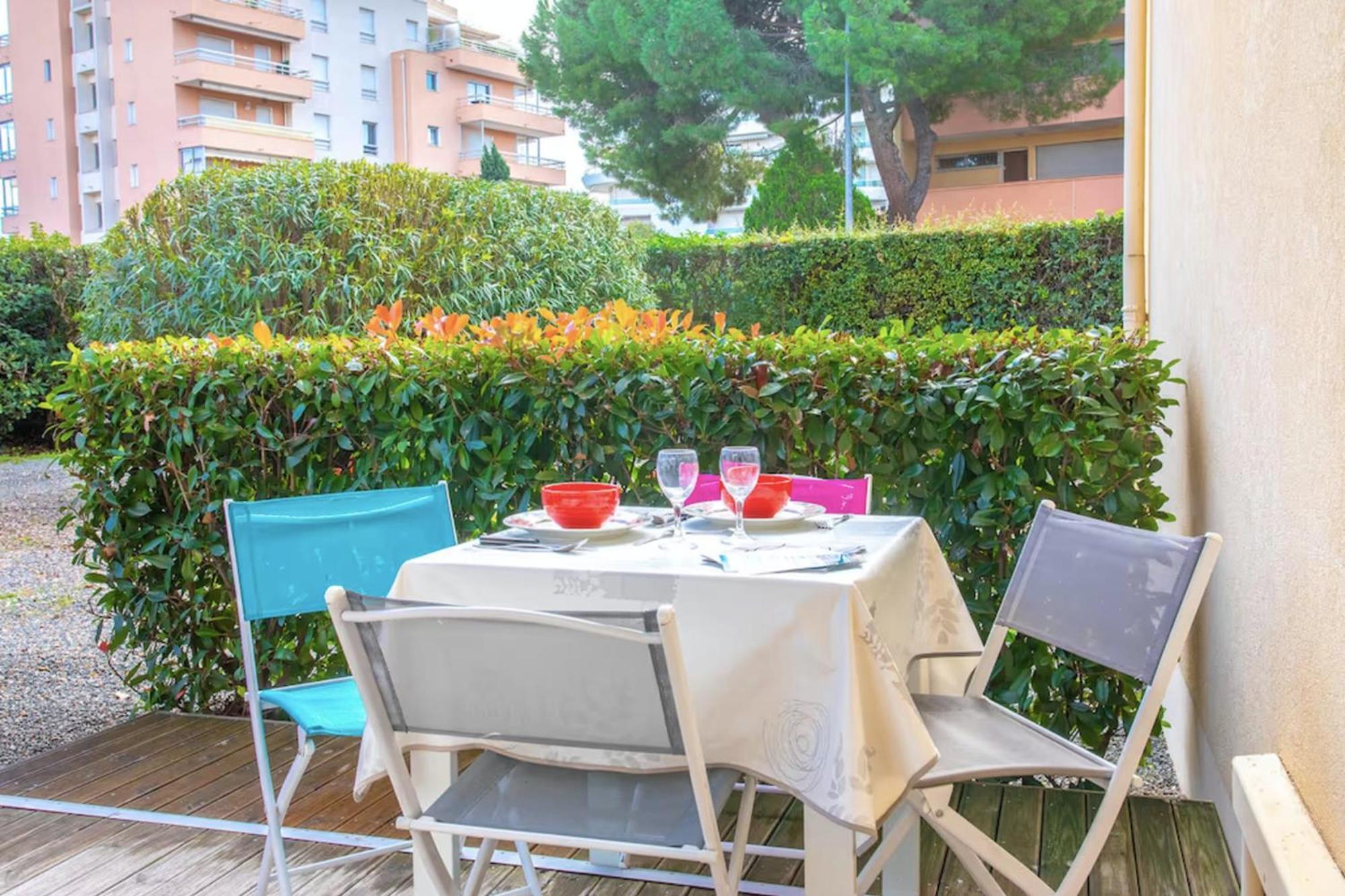 Charming T2 100 Meters From The * Fréjus