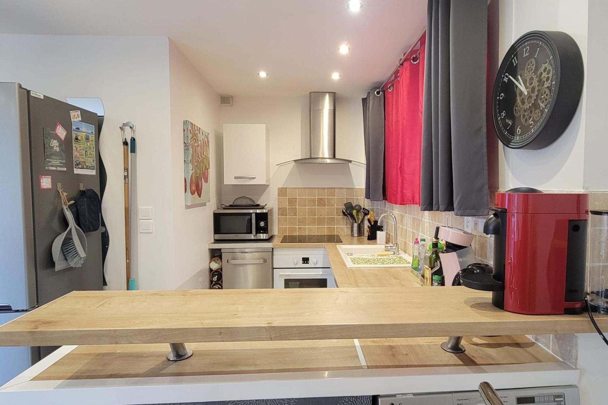 Charming T2 100 Meters From The *